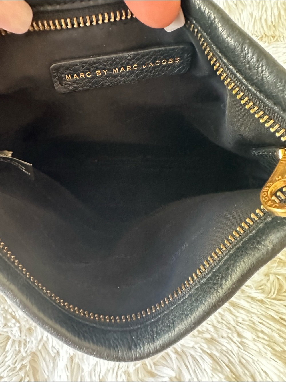 Marc by Marc Jacobs Black Pebbled Leather Crossbody Bag Gold Hardware Adjustable - Picture 12 of 14